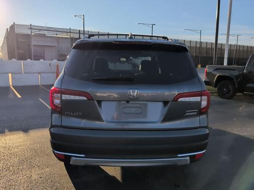 2021 Honda Pilot Touring 8-Passenger