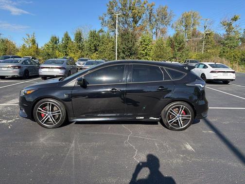 2017 Ford Focus ST ST