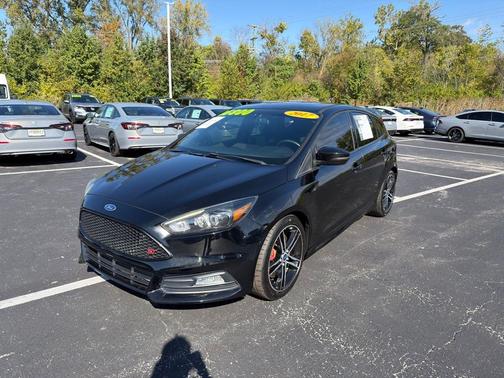 2017 Ford Focus ST ST