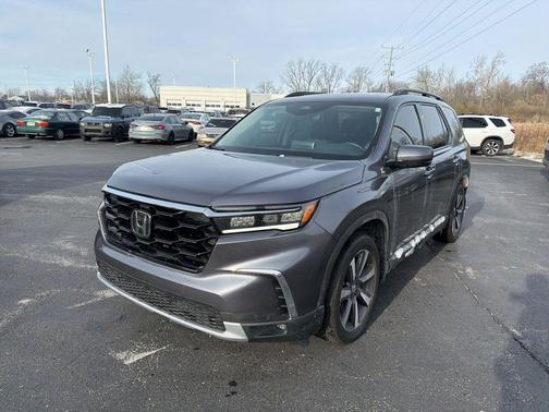 2024 Honda Pilot Touring 8-Passenger