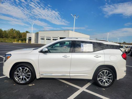 2022 GMC Terrain Denali