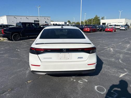 2023 Honda Accord Hybrid Base