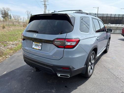 Gray 2023 Honda Pilot AWD Elite
