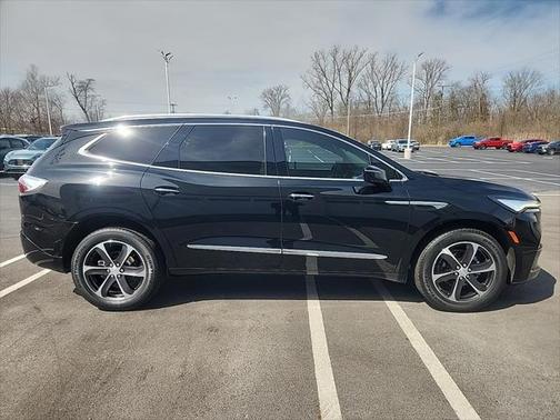 2022 Buick Enclave AWD Essence
