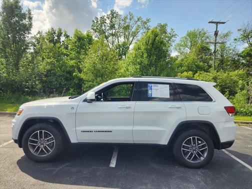 2020 Jeep Grand Cherokee Laredo