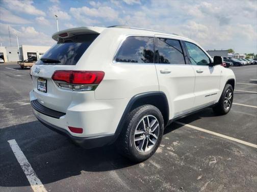 2020 Jeep Grand Cherokee Laredo