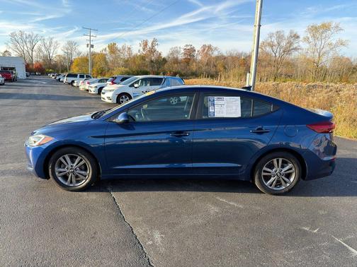 2017 Hyundai ELANTRA Value Edition