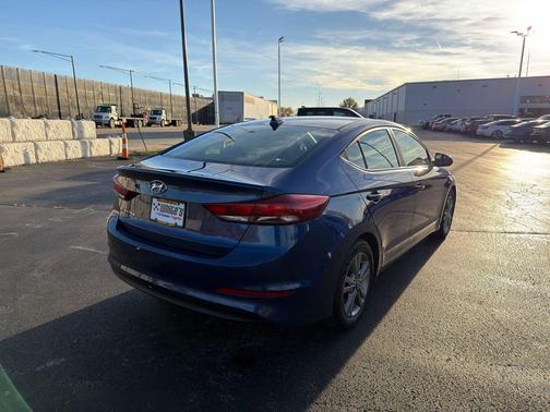 2017 Hyundai ELANTRA Value Edition