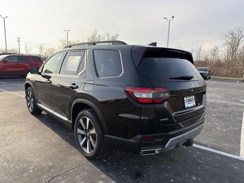 2024 Honda Pilot Touring 8-Passenger