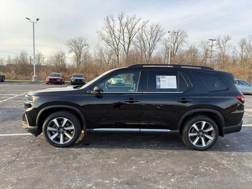 2024 Honda Pilot Touring 8-Passenger