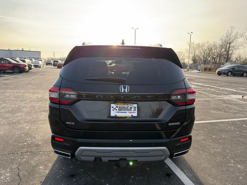 2024 Honda Pilot Touring 8-Passenger