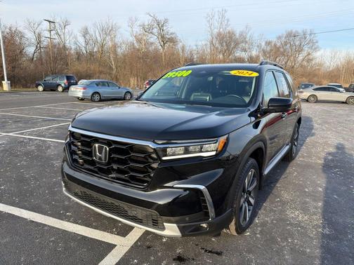 2024 Honda Pilot Touring 8-Passenger