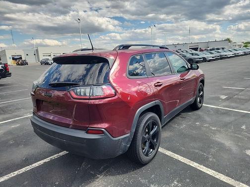 Velvet Red Pearlcoat 2021 Jeep Cherokee Altitude