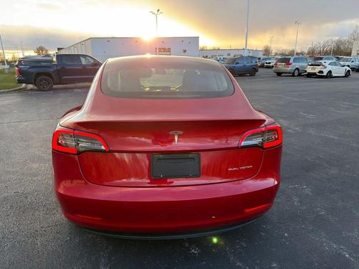 2022 Tesla Model 3 Long Range