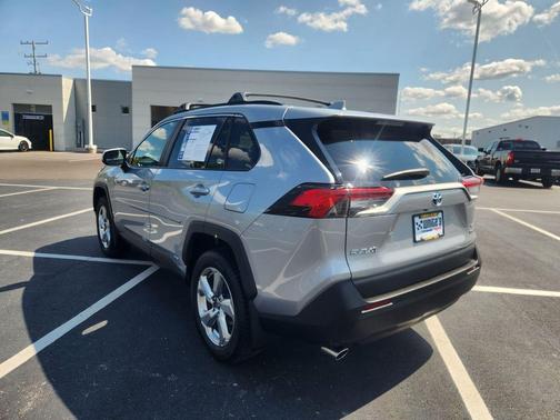 2021 Toyota RAV4 Hybrid XLE Premium