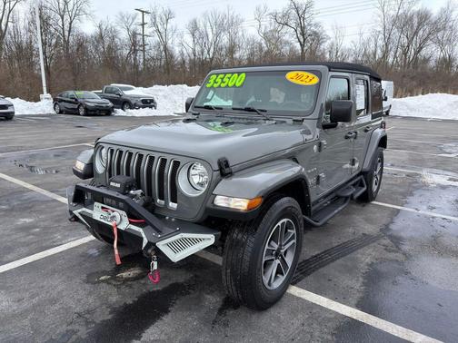 2023 Jeep Wrangler 4-Door Sahara 4x4