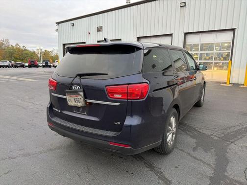 2019 Kia Sedona LX