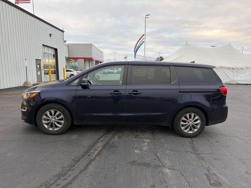 2019 Kia Sedona LX