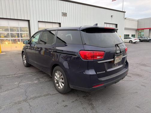 2019 Kia Sedona LX