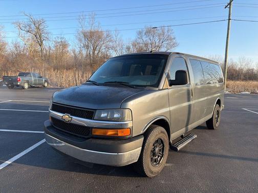 2016 Chevrolet Express 2500 LT
