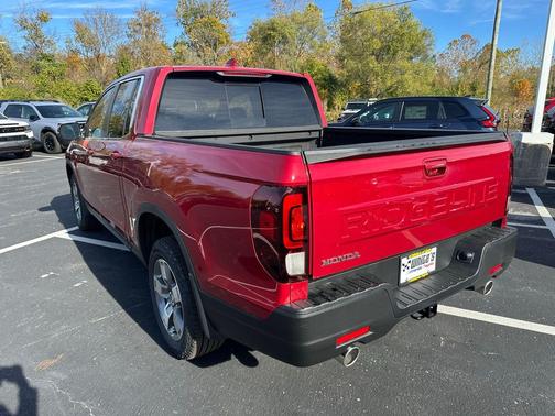 Radiant Red Metallic II 2026 Honda Ridgeline RTL
