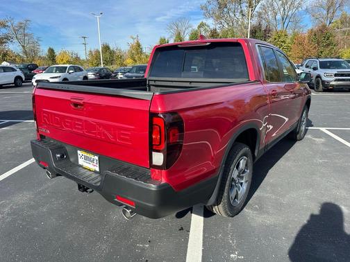 Radiant Red Metallic II 2026 Honda Ridgeline RTL