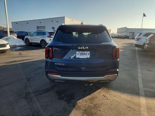 2024 Kia Sorento S
