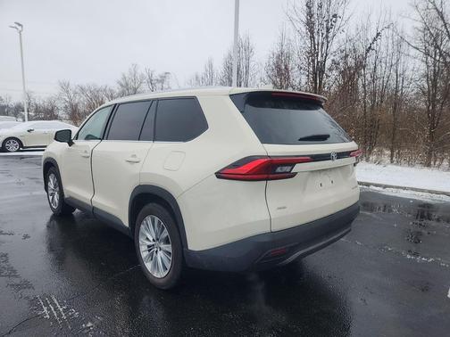 2024 Toyota Grand Highlander Platinum