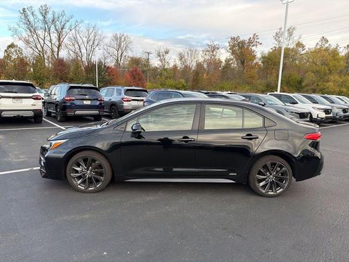 2023 Toyota Corolla Hybrid SE
