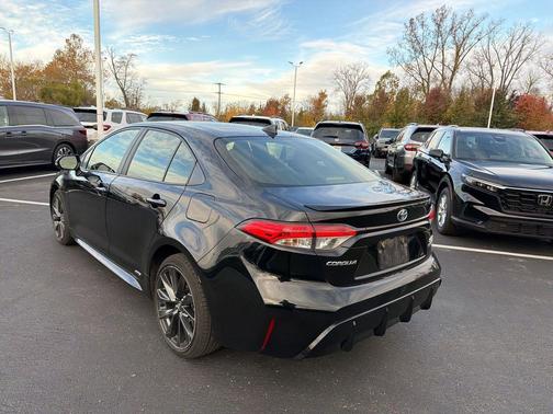 2023 Toyota Corolla Hybrid SE