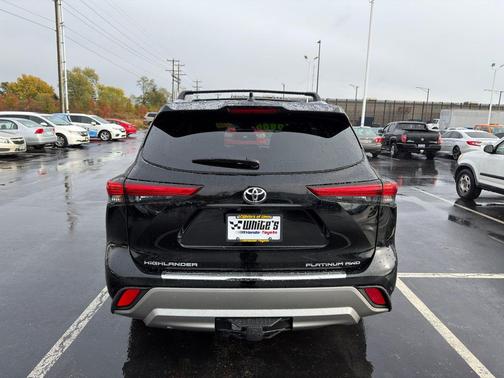 2022 Toyota Highlander Platinum