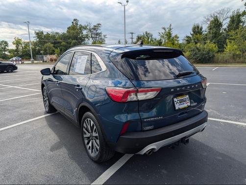 2020 Ford Escape Titanium