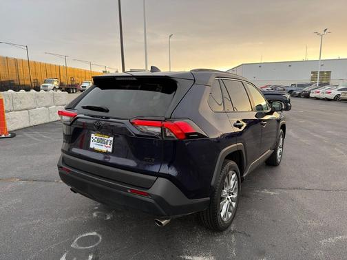2022 Toyota RAV4 XLE Premium