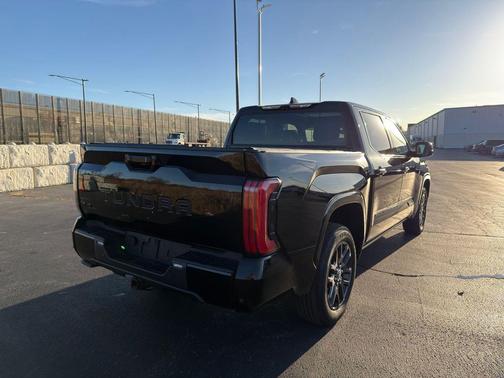 2023 Toyota Tundra Platinum