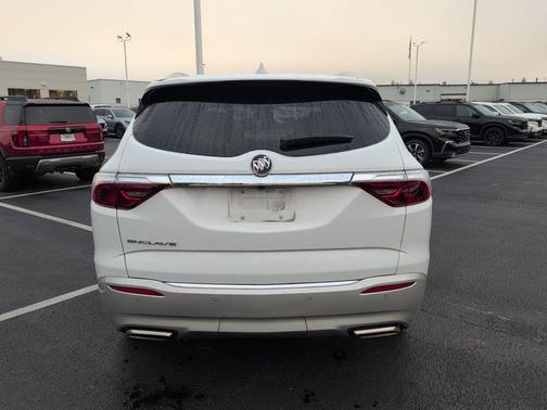 2023 Buick Enclave Essence FWD