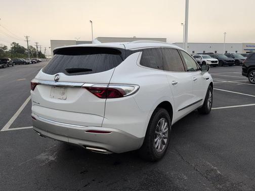 2023 Buick Enclave Essence FWD