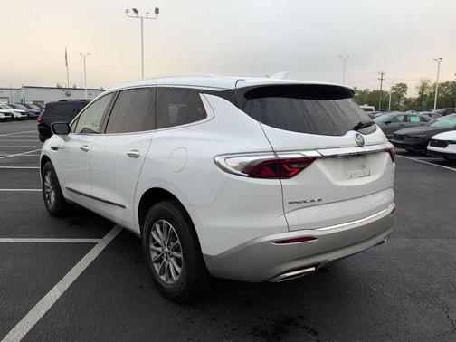 2023 Buick Enclave Essence FWD