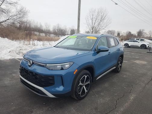 2025 Volkswagen Tiguan 2.0T SE 4MOTION