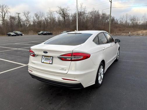 2019 Ford Fusion Hybrid SE