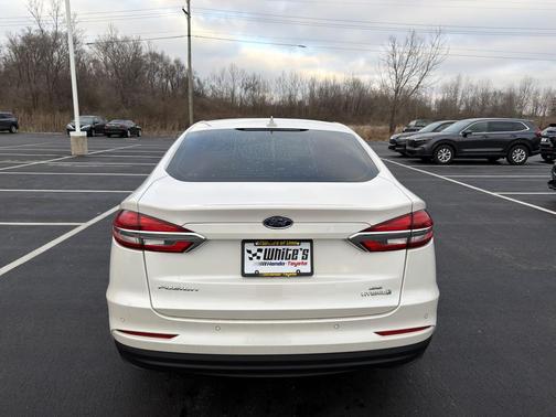 2019 Ford Fusion Hybrid SE