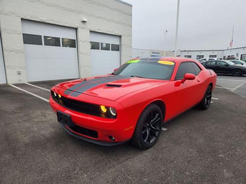 2016 Dodge Challenger SXT