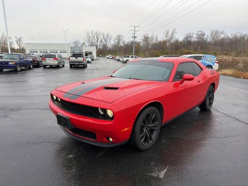 2016 Dodge Challenger SXT