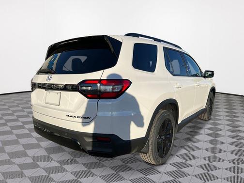 Platinum 2026 Honda Pilot Black Edition