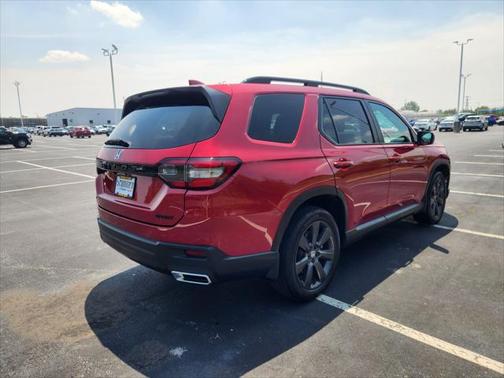 2023 Honda Pilot AWD Sport