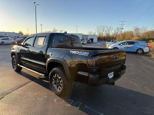 2023 Toyota Tacoma TRD Off Road