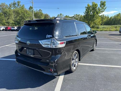2013 Toyota Sienna SE