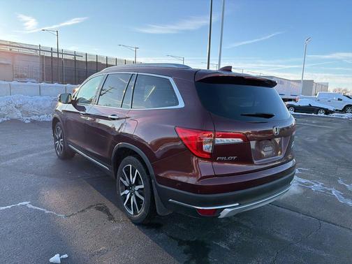 2019 Honda Pilot Touring 8-Passenger