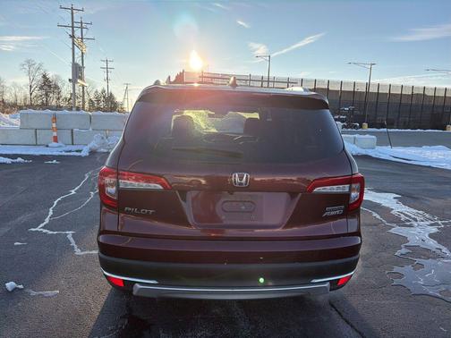 2019 Honda Pilot Touring 8-Passenger