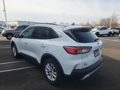 2020 Ford Escape SE