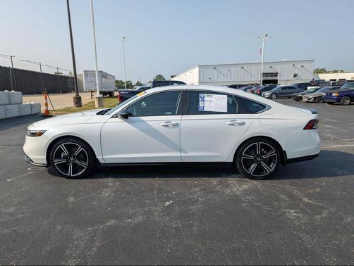 2023 Honda Accord Hybrid Base